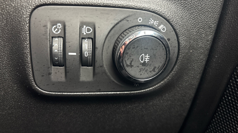 Vauxhall Adam 1.2i Energised 3dr Petrol Hatchback